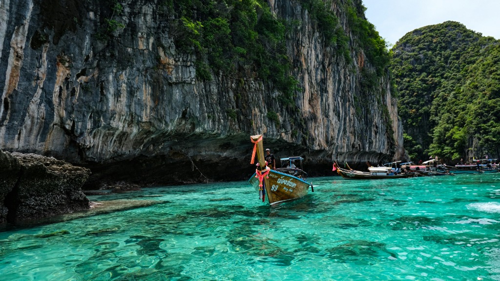 Phuket beach, resort and private villa overlooking the sea